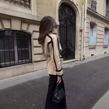 Manteau Contrasté en Laine avec Ceinture